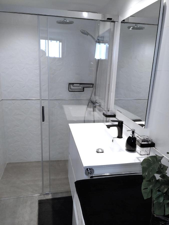 Apartment Portonovo Paraiso II - Sea View - Swimming Pool - Good Wifi - Old Town Puerto del Carmen  Bagian luar foto