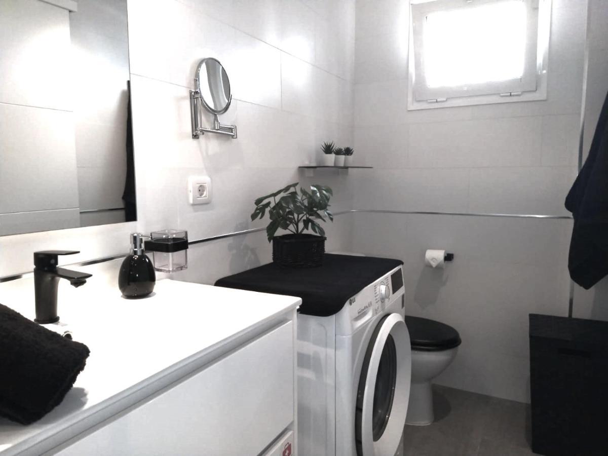 Apartment Portonovo Paraiso II - Sea View - Swimming Pool - Good Wifi - Old Town Puerto del Carmen  Bagian luar foto